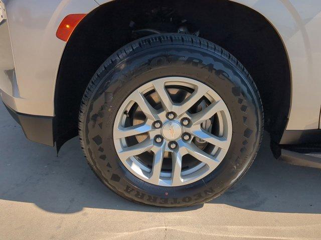 2022 Chevrolet Suburban Vehicle Photo in SELMA, TX 78154-1459