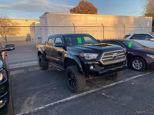 2017 Toyota Tacoma Vehicle Photo in APPLETON, WI 54914-4656