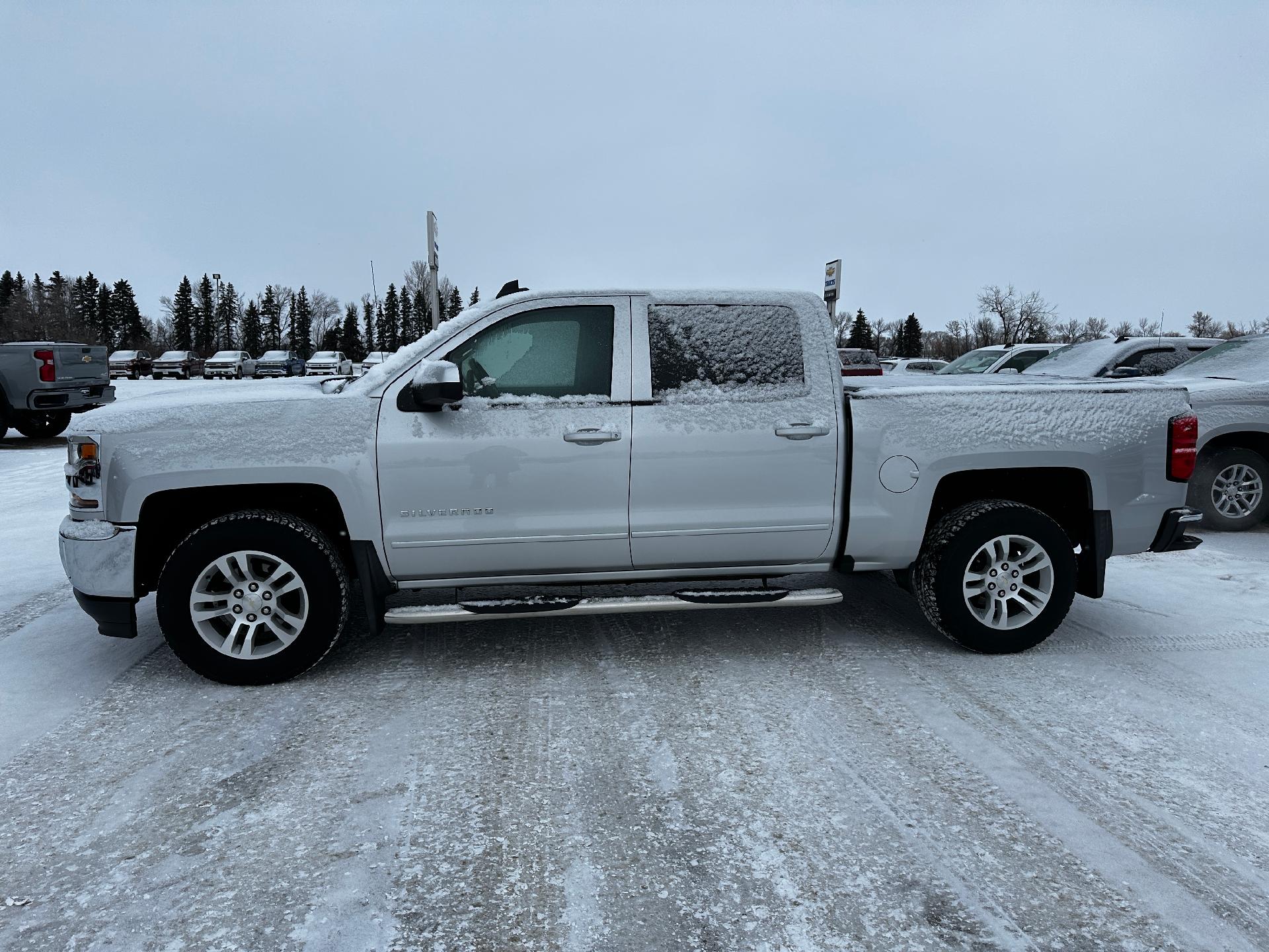 Used 2018 Chevrolet Silverado 1500 LT with VIN 3GCUKREC0JG296248 for sale in Langdon, ND