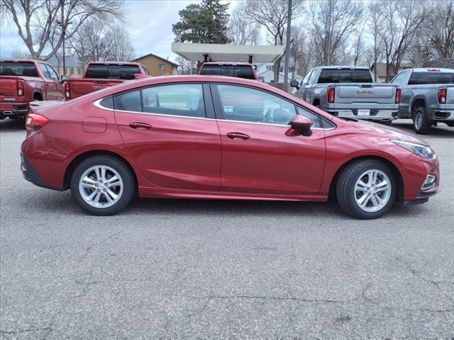 Used 2017 Chevrolet Cruze LT with VIN 1G1BE5SM3H7182246 for sale in Litchfield, Minnesota