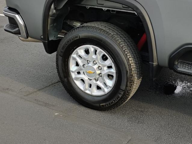 2024 Chevrolet Silverado 2500 HD Vehicle Photo in GREEN BAY, WI 54304-5303