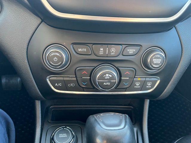 2019 Jeep Cherokee Vehicle Photo in Salt Lake City, UT 84115-2787