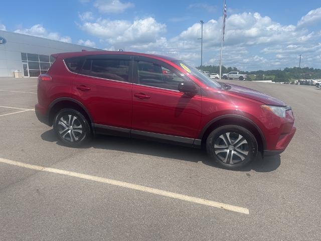 2018 Toyota RAV4 Vehicle Photo in Jackson, OH 45640-9766