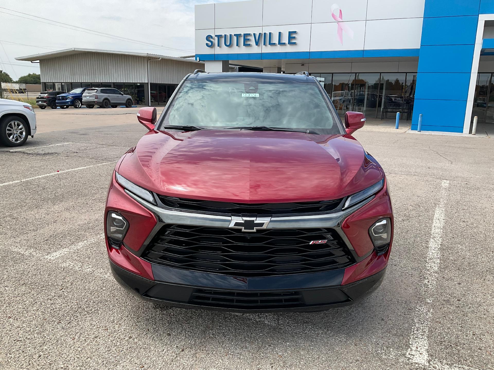 2025 Chevrolet Blazer Vehicle Photo in PONCA CITY, OK 74601-1036