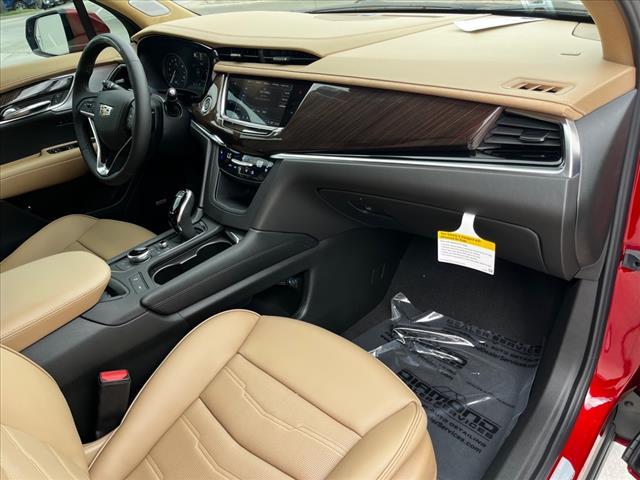 2025 Cadillac XT6 Vehicle Photo in TAMPA, FL 33612-3404