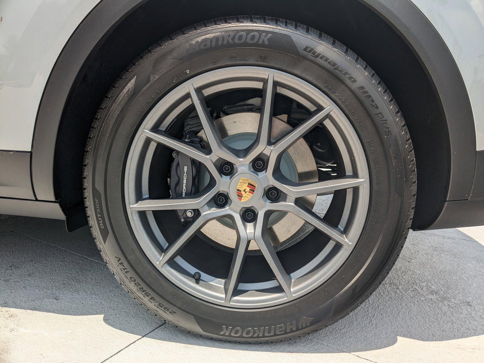 2024 Porsche Cayenne Vehicle Photo in Maitland, FL 32751