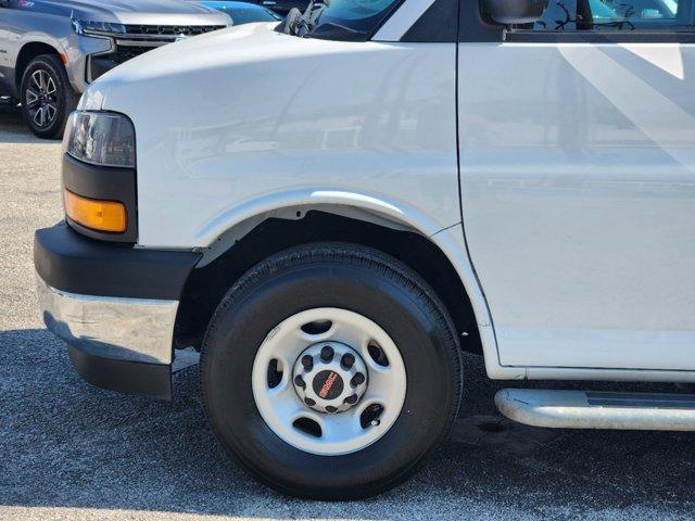 2022 GMC Savana Cargo 2500 Vehicle Photo in SUGAR LAND, TX 77478-0000