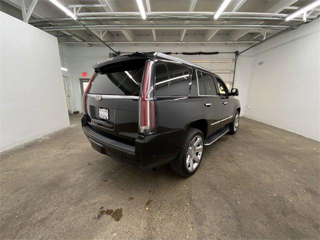 2017 Cadillac Escalade Vehicle Photo in PORTLAND, OR 97225-3518