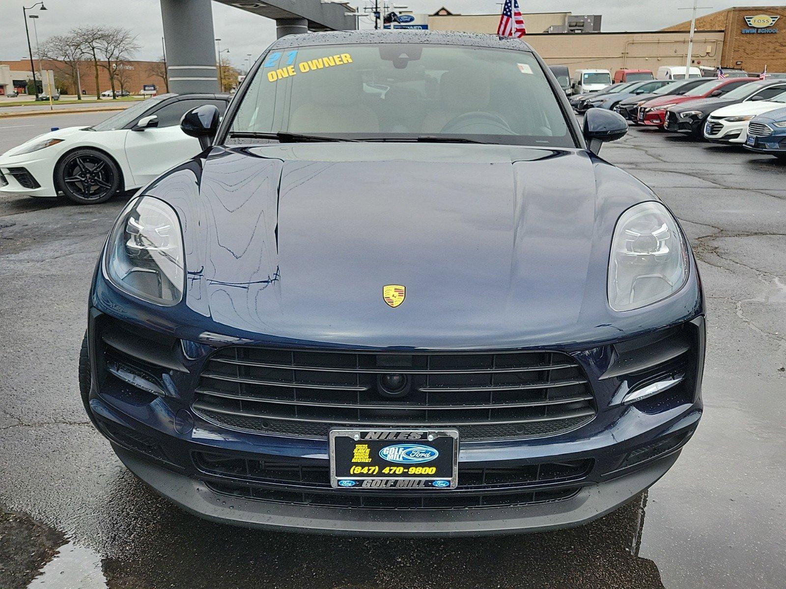 2021 Porsche Macan Vehicle Photo in Saint Charles, IL 60174