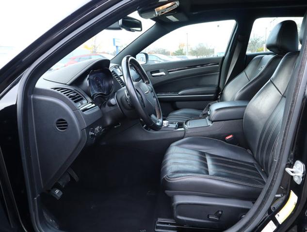 2022 Chrysler 300 Vehicle Photo in DETROIT, MI 48207-4102