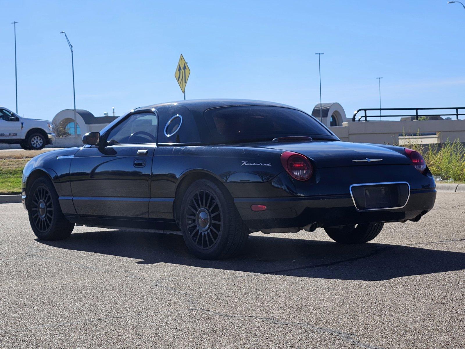 2005 Ford Thunderbird Vehicle Photo in AMARILLO, TX 79106-1809