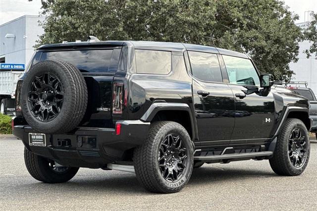 2024 GMC HUMMER EV SUV Vehicle Photo in ELK GROVE, CA 95757-8703