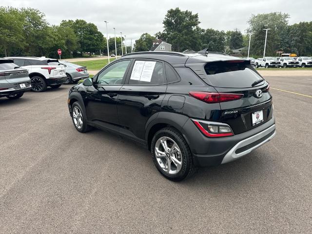 Used 2022 Hyundai Kona SEL with VIN KM8K6CAB7NU845979 for sale in Elburn, IL