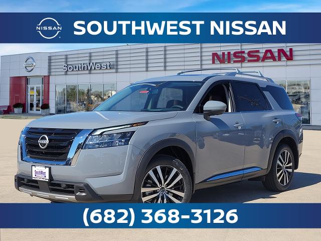 2024 Nissan Pathfinder Vehicle Photo in Weatherford, TX 76087