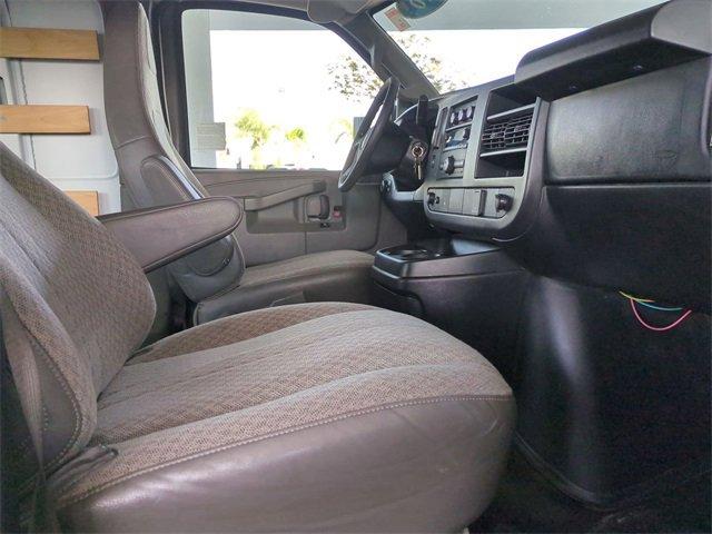 2016 GMC Savana Cargo Van Vehicle Photo in PASADENA, CA 91107-3803