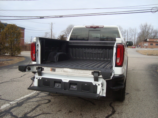 2024 GMC Sierra 1500 Vehicle Photo in PORTSMOUTH, NH 03801-4196