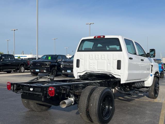 2024 Chevrolet Silverado 4500 HD Vehicle Photo in GREEN BAY, WI 54302-3701