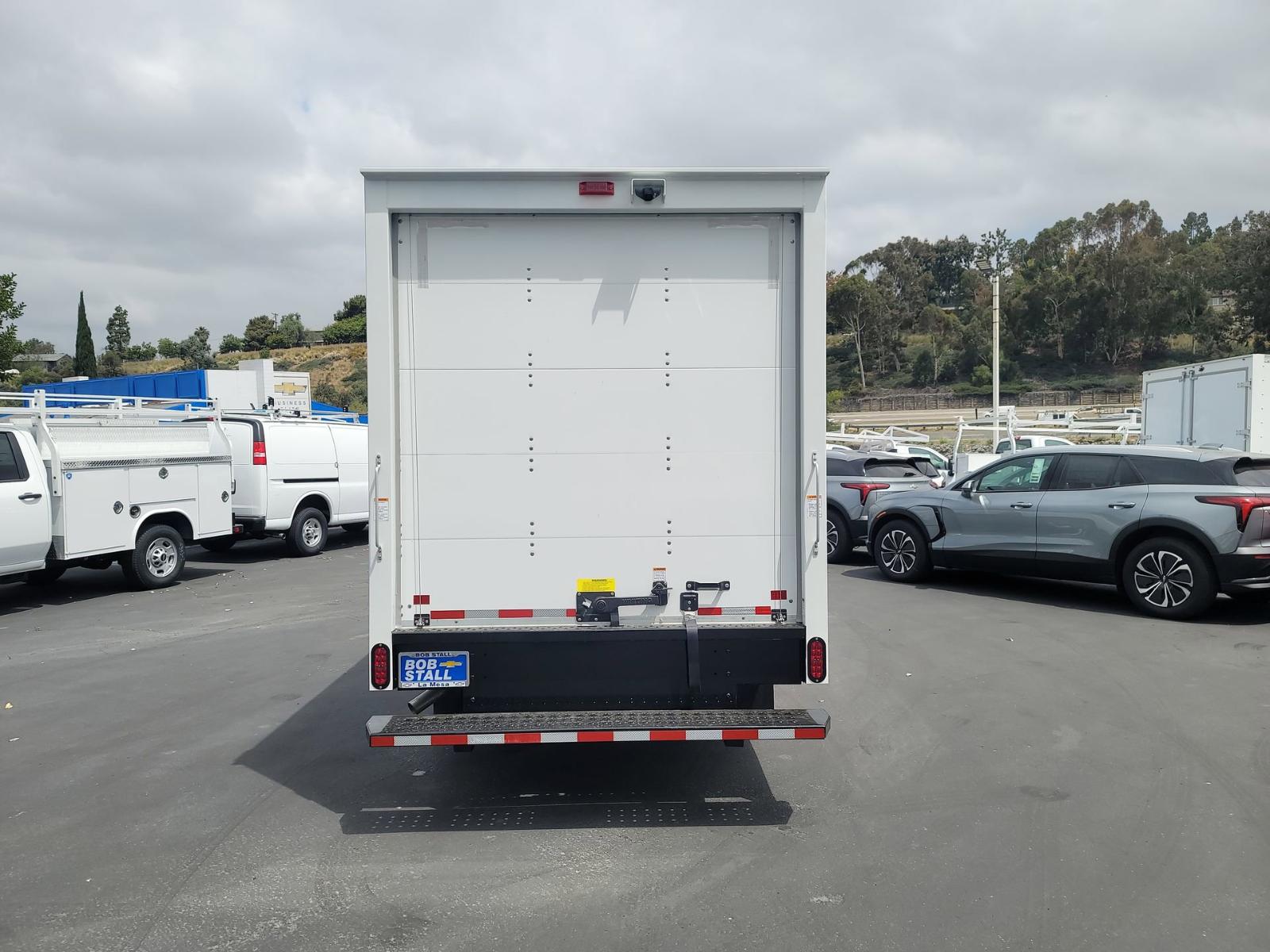 2023 Chevrolet Express Commercial Cutaway Vehicle Photo in LA MESA, CA 91942-8211