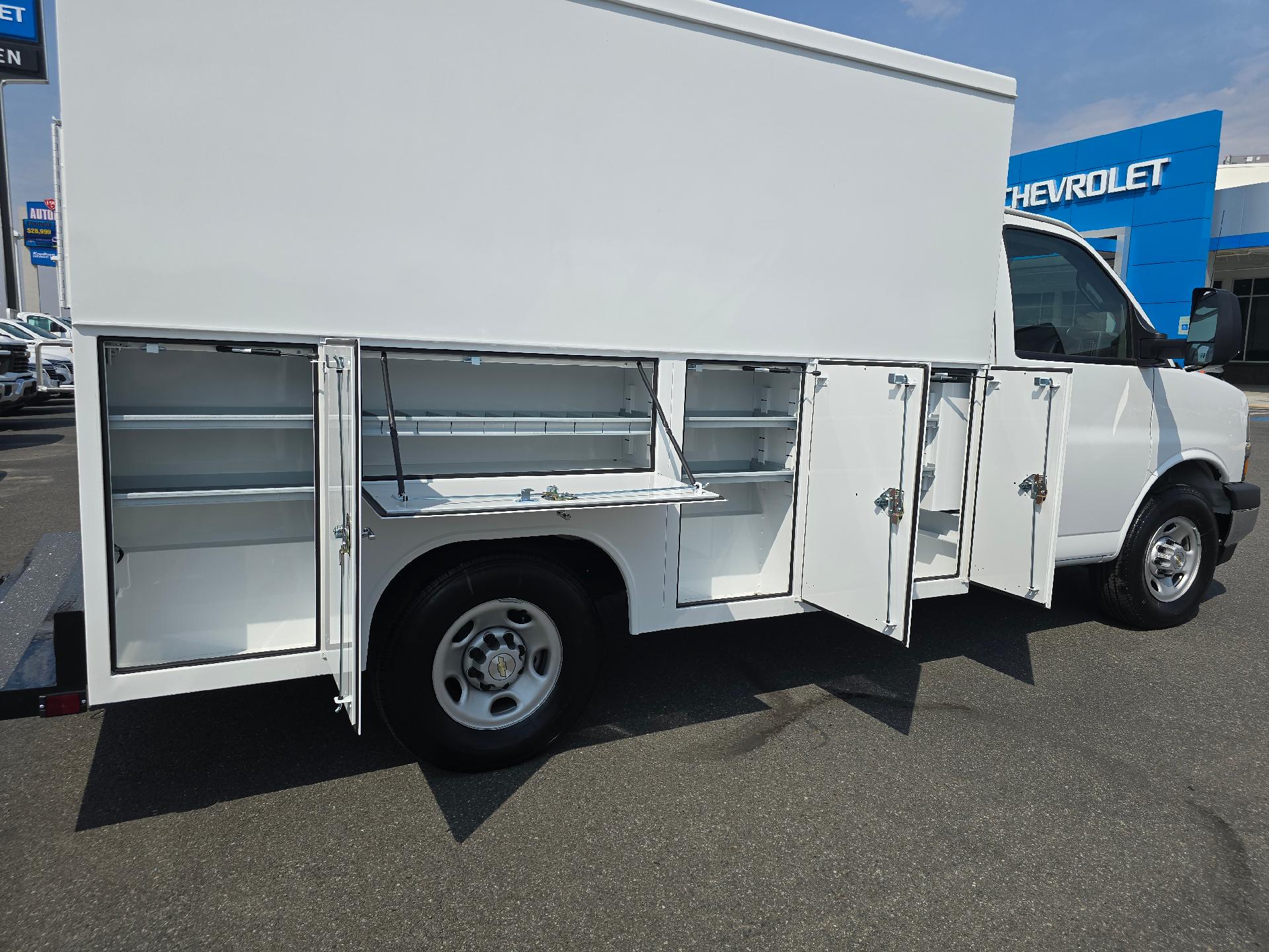 2023 Chevrolet Express Cutaway 3500 Vehicle Photo in POST FALLS, ID 83854-5365