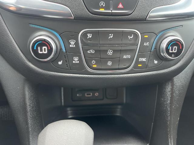 2022 Chevrolet Equinox Vehicle Photo in GREEN BAY, WI 54302-3701