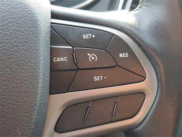 2019 Jeep Cherokee Vehicle Photo in GRAND BLANC, MI 48439-8139