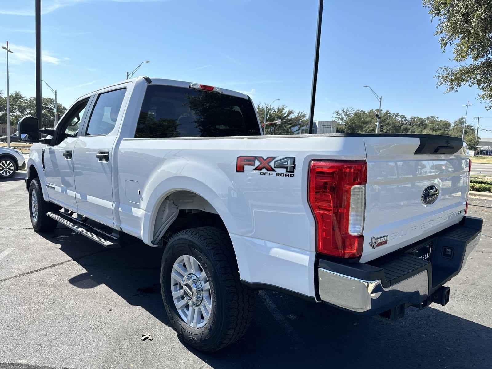 2017 Ford Super Duty F-250 SRW Vehicle Photo in DALLAS, TX 75209-3016