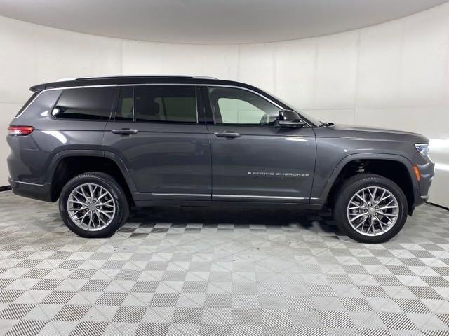 2022 Jeep Grand Cherokee L Vehicle Photo in MEDINA, OH 44256-9001