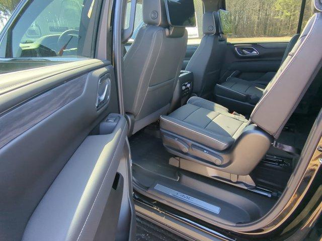 2024 GMC Yukon XL Vehicle Photo in ALBERTVILLE, AL 35950-0246