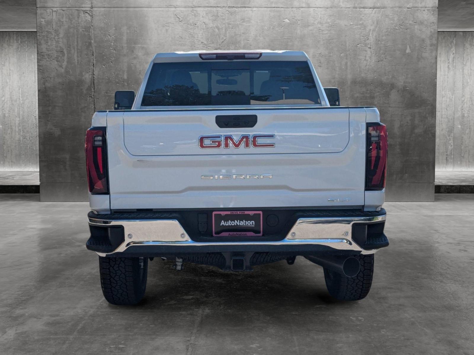 2024 GMC Sierra 2500 HD Vehicle Photo in LONE TREE, CO 80124-2750