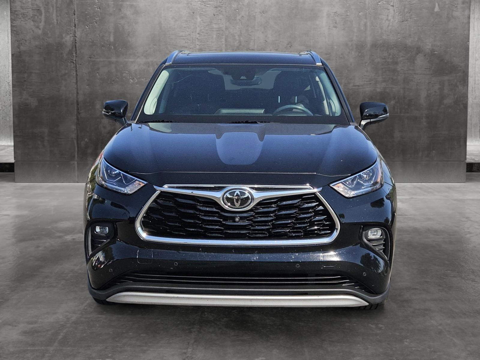 2020 Toyota Highlander Vehicle Photo in MESA, AZ 85206-4395