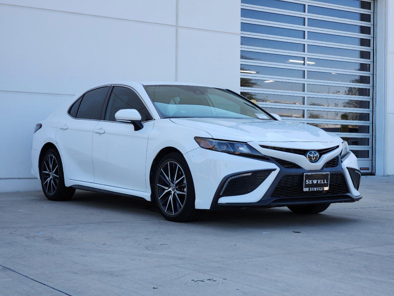 2022 Toyota Camry Vehicle Photo in PLANO, TX 75024