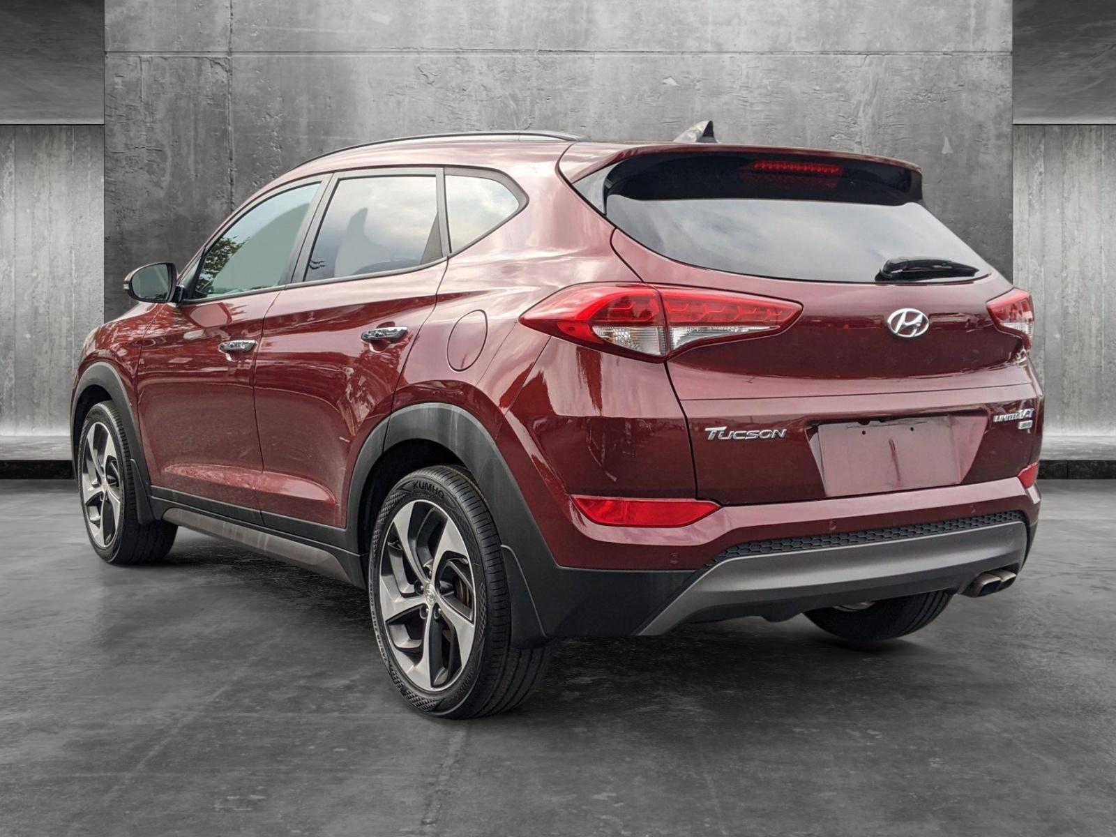 2016 Hyundai TUCSON Vehicle Photo in Cockeysville, MD 21030