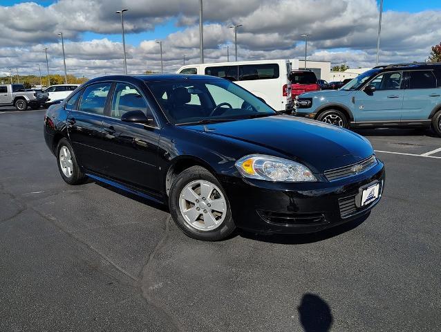 2009 Chevrolet Impala Vehicle Photo in GREEN BAY, WI 54304-5303