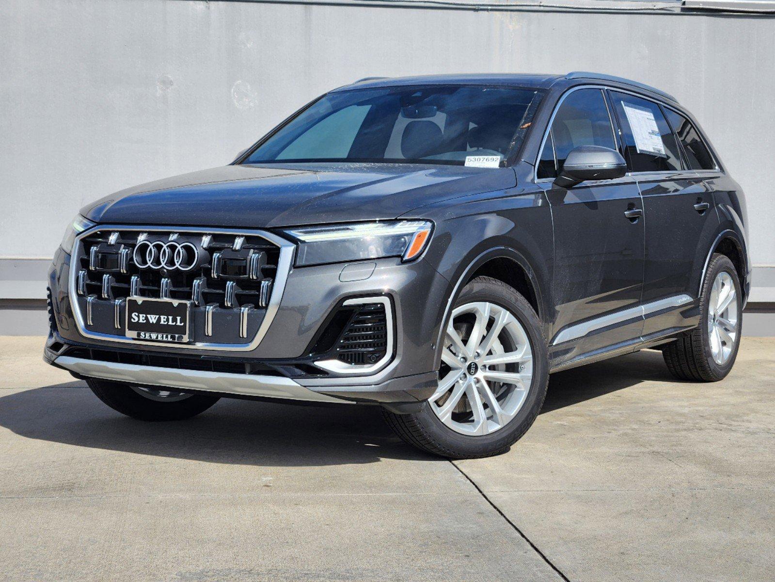 2025 Audi Q7 Vehicle Photo in SUGAR LAND, TX 77478