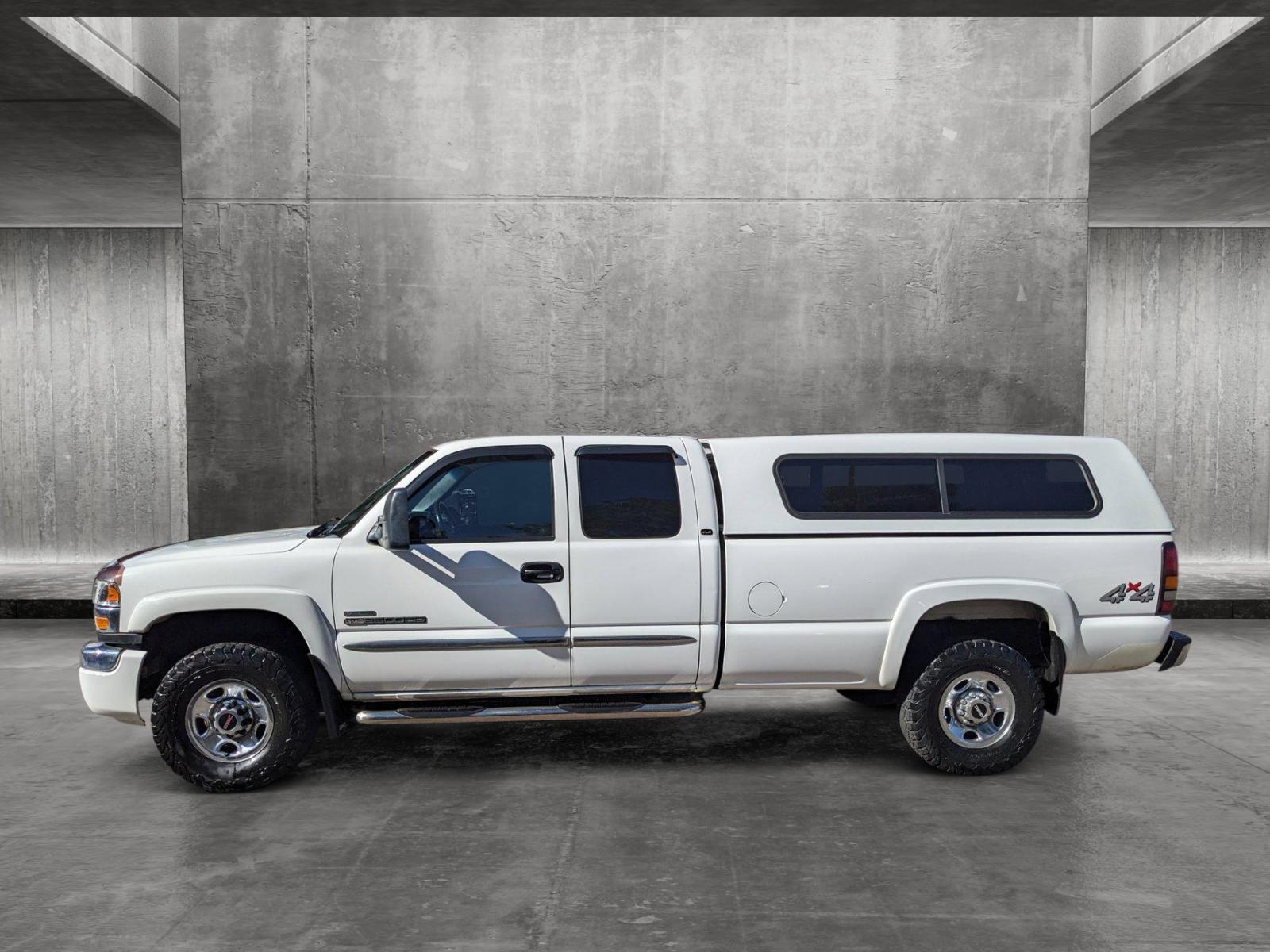 2007 GMC Sierra 2500HD Classic Vehicle Photo in GOLDEN, CO 80401-3850