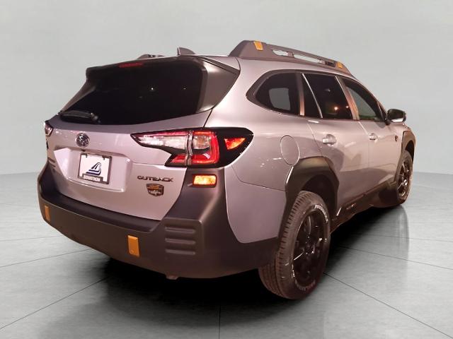 2025 Subaru Outback Vehicle Photo in Green Bay, WI 54304