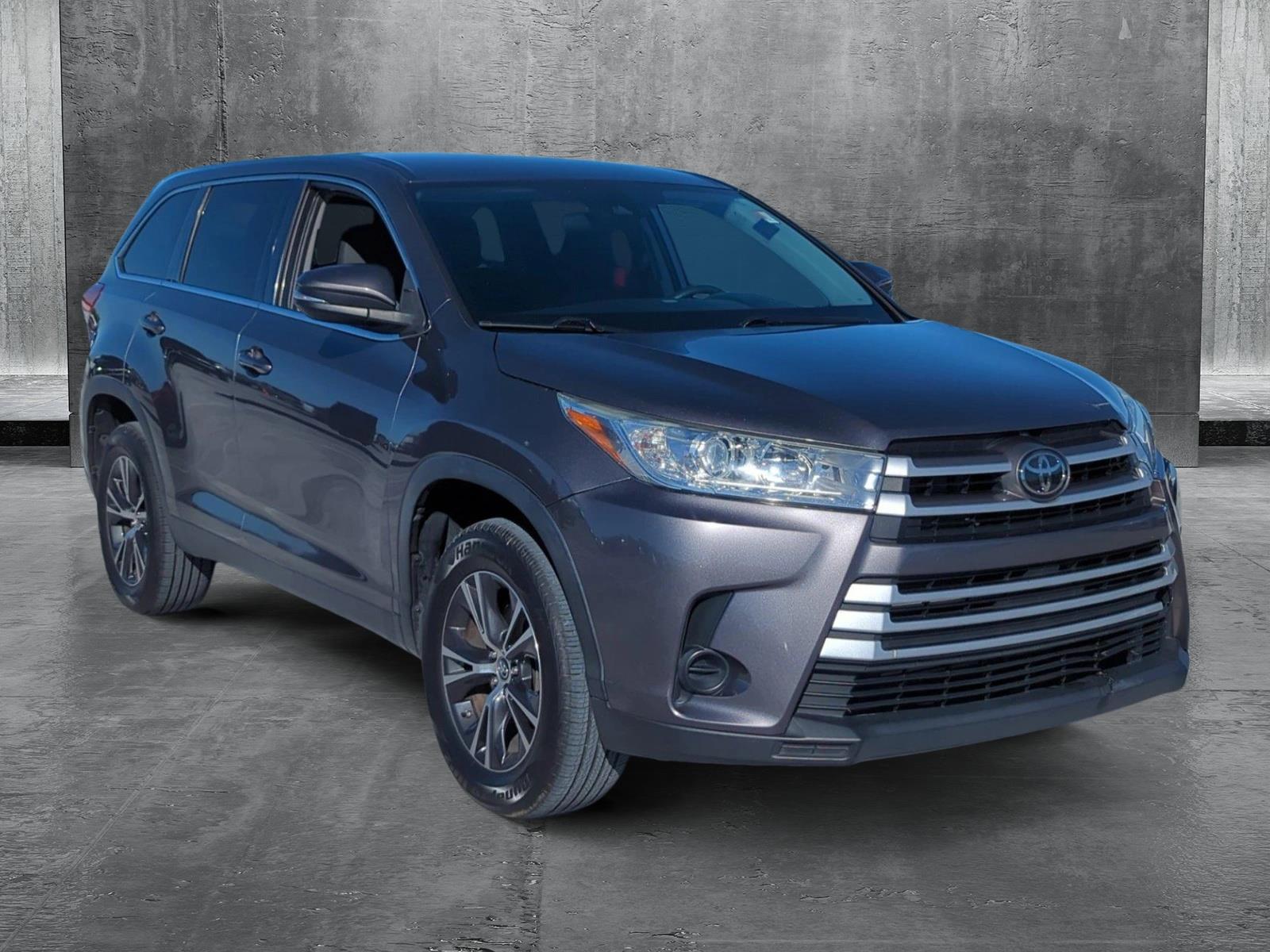 2019 Toyota Highlander Vehicle Photo in Ft. Myers, FL 33907