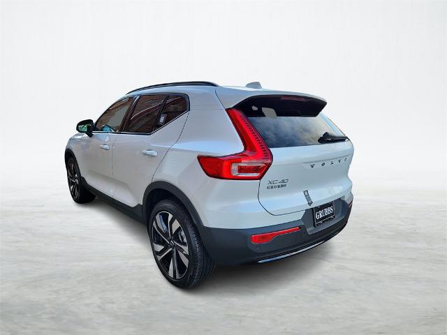 2024 Volvo XC40 Vehicle Photo in Houston, TX 77007