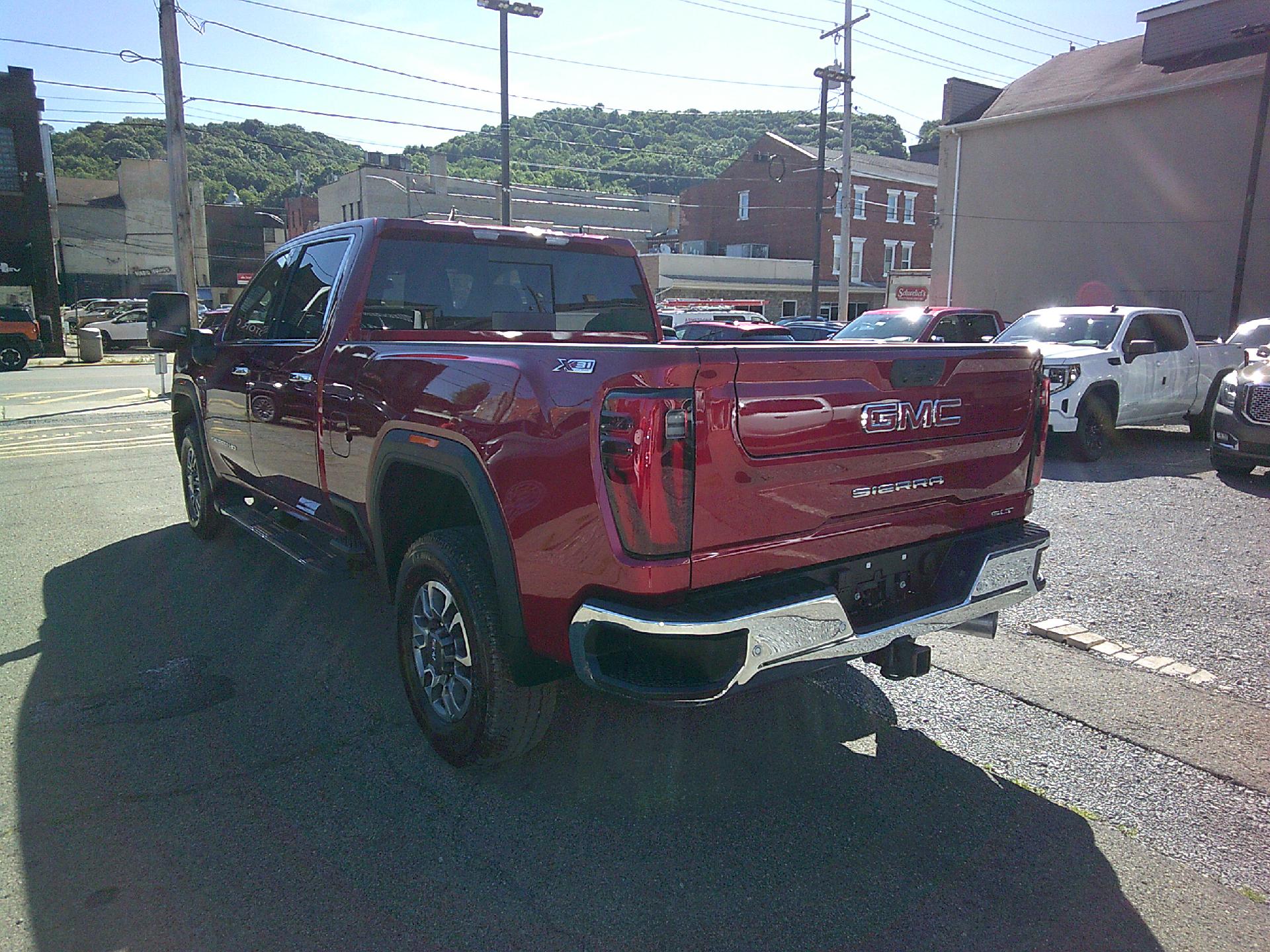 2024 GMC Sierra 2500 HD Vehicle Photo in KITTANNING, PA 16201-1536