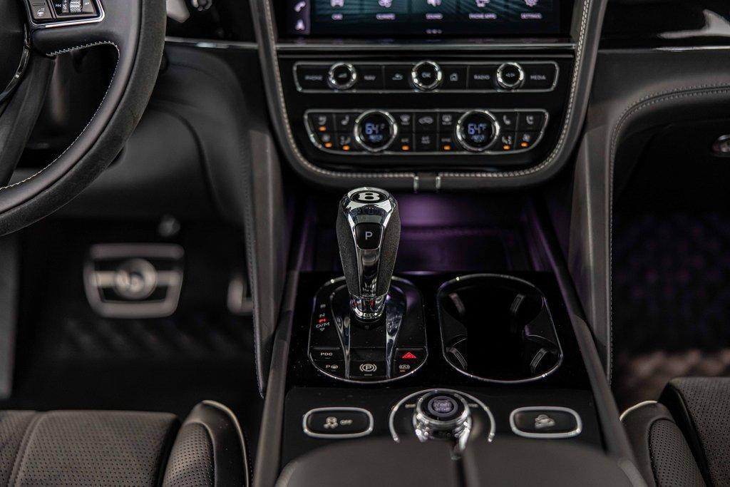 2022 Bentley Bentayga Vehicle Photo in Plainfield, IL 60586