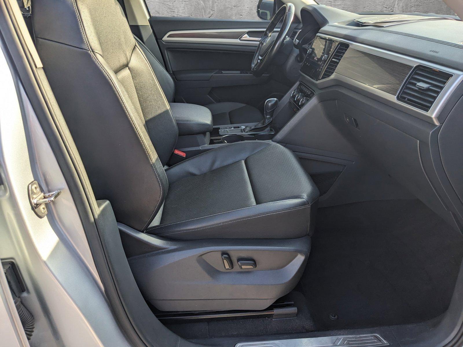 2018 Volkswagen Atlas Vehicle Photo in MIAMI, FL 33172-3015