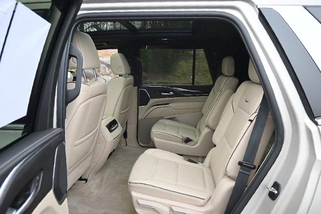 2021 Cadillac Escalade Vehicle Photo in NORWOOD, MA 02062-5222