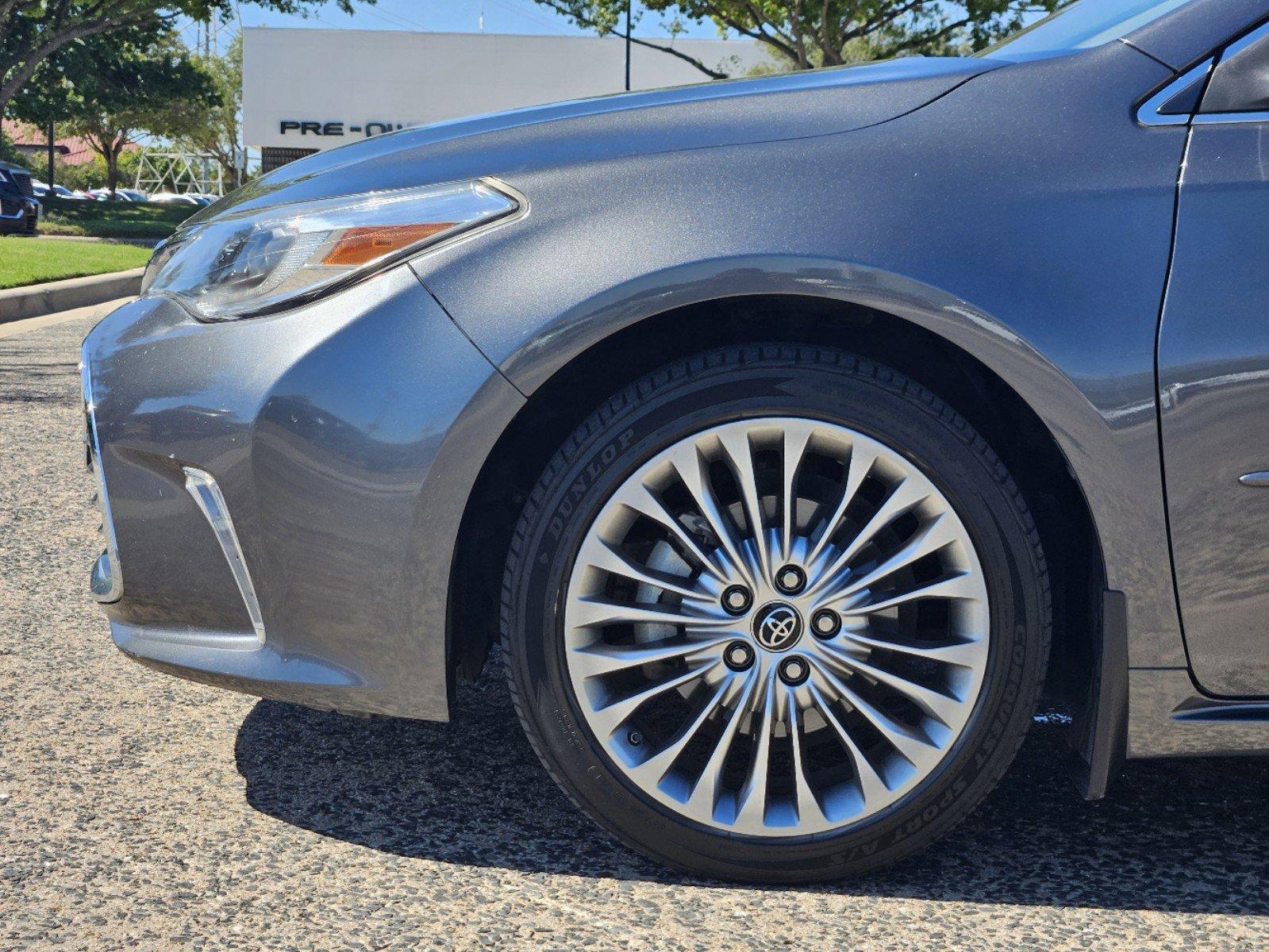 2017 Toyota Avalon Vehicle Photo in FORT WORTH, TX 76132