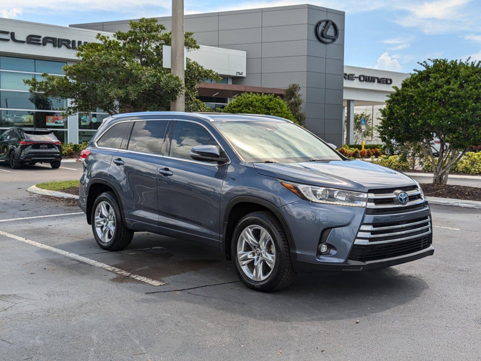 2019 Toyota Highlander Vehicle Photo in Clearwater, FL 33761