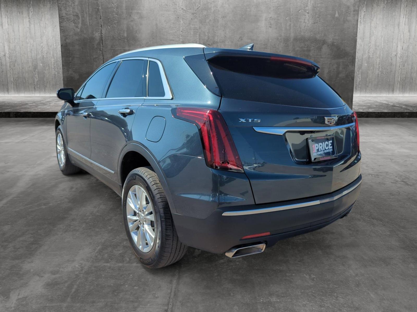 2021 Cadillac XT5 Vehicle Photo in MEMPHIS, TN 38115-1503