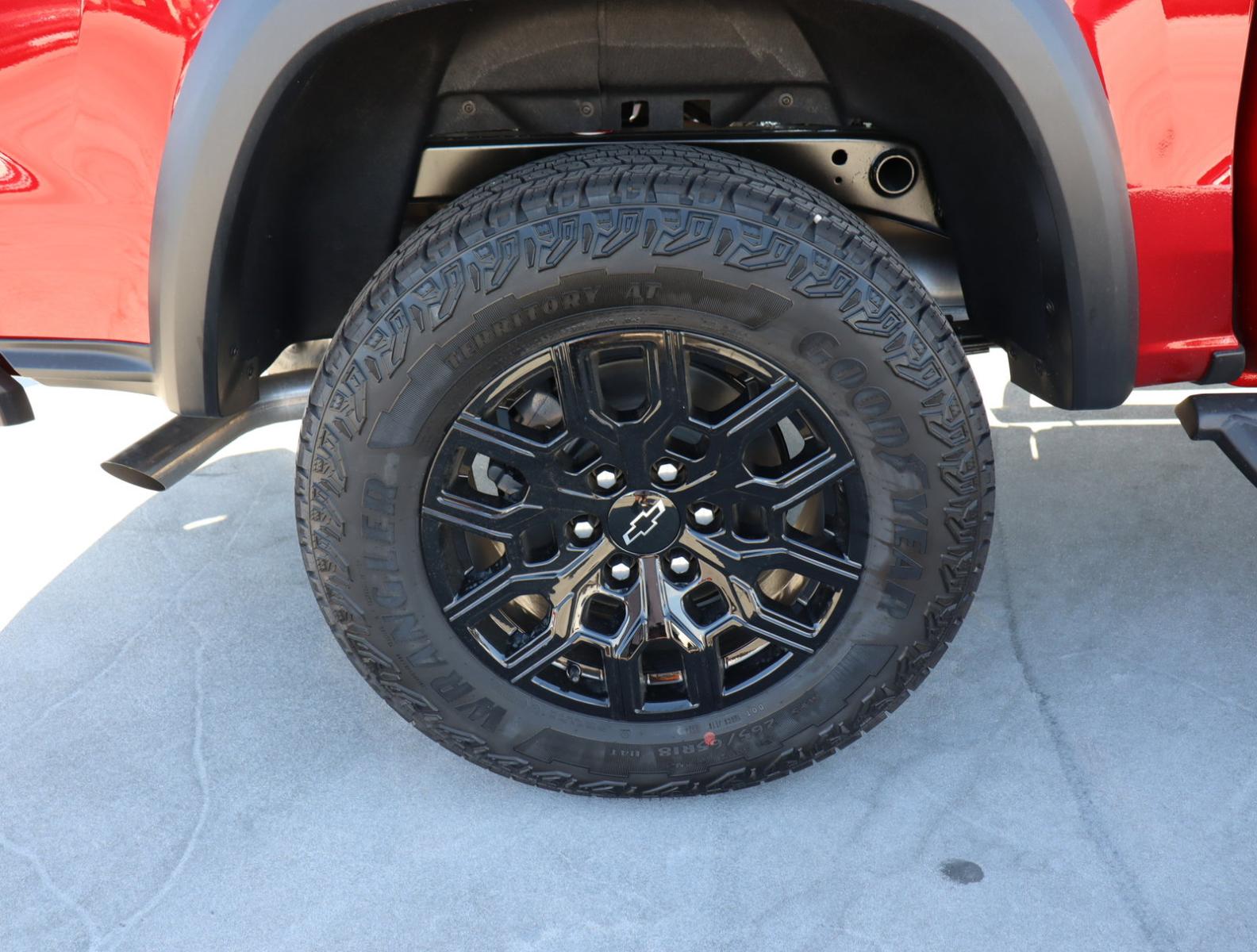 2024 Chevrolet Colorado Vehicle Photo in LOS ANGELES, CA 90007-3794