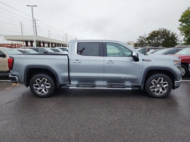 Used 2024 GMC Sierra 1500 SLT with VIN 3GTUUDED1RG161099 for sale in Southaven, MS