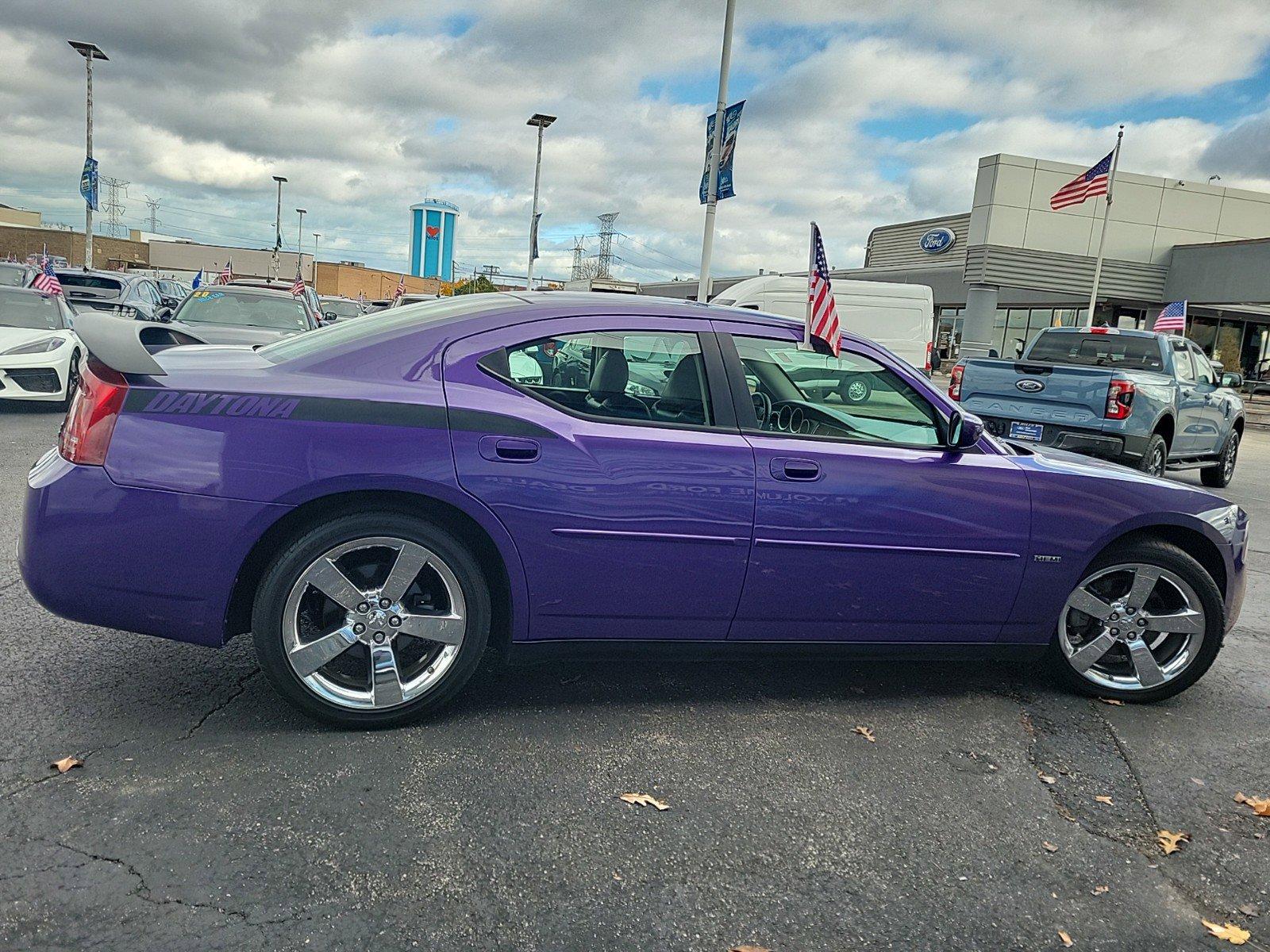 2007 Dodge Charger Vehicle Photo in Saint Charles, IL 60174