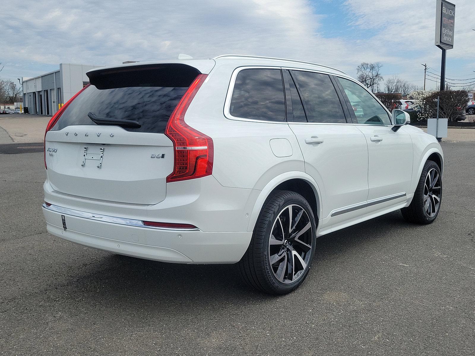 2023 Volvo XC90 Vehicle Photo in Trevose, PA 19053