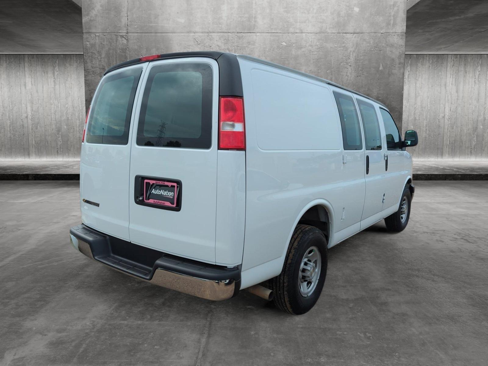 2022 Chevrolet Express Cargo Van Vehicle Photo in Memphis, TN 38115